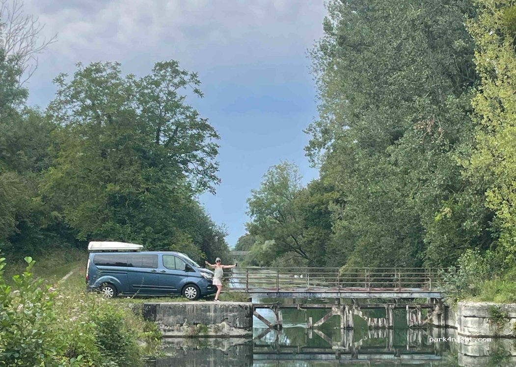 (77118) Bazoches-lès-Bray - Derrière l'Écluse — foto 4