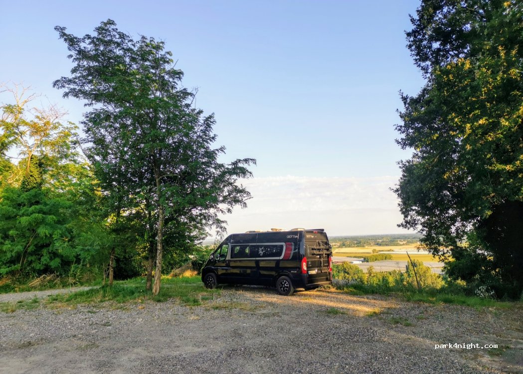 (82200) Lizac - Chemin du Chasselas — foto 2