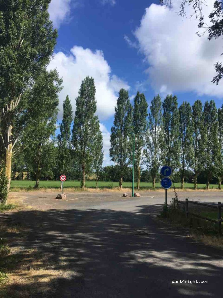 (79290) Saint-Martin-de-Sanzay - La Ballastière — foto