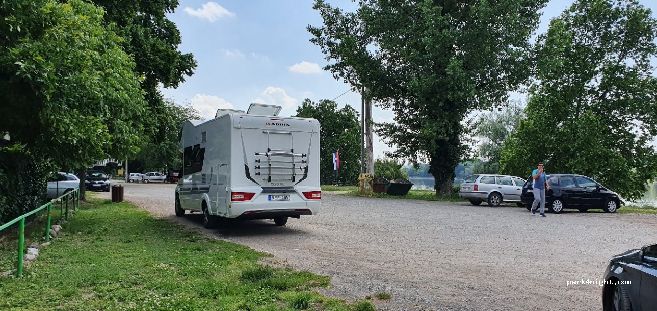 (21400) Bačka Palanka - 6 Šetalište Milana Janića — foto 3
