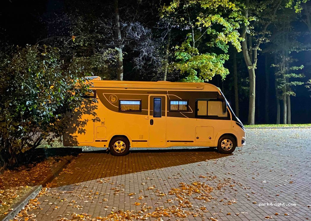 (18-230) Ciechanowiec - 6 Pałacowa — foto 4