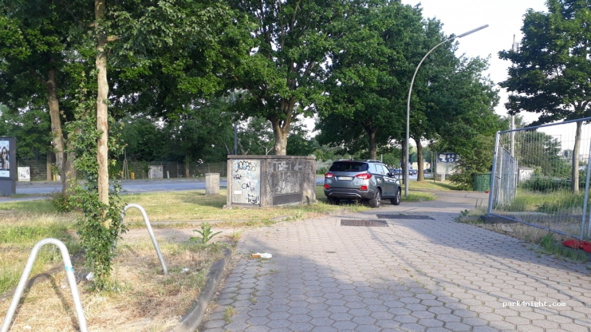 (20539) Hamburg - 191 Ausschläger Allee — foto 2