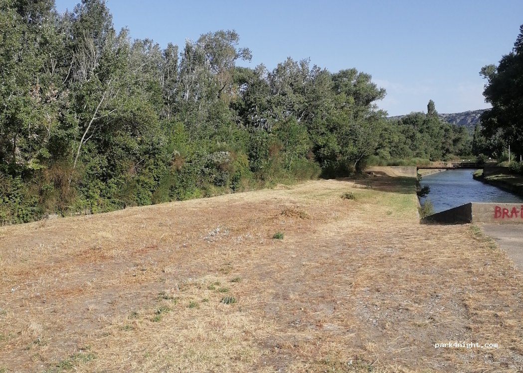(84360) Mérindol - Chemin des Bas Isclons — foto 2