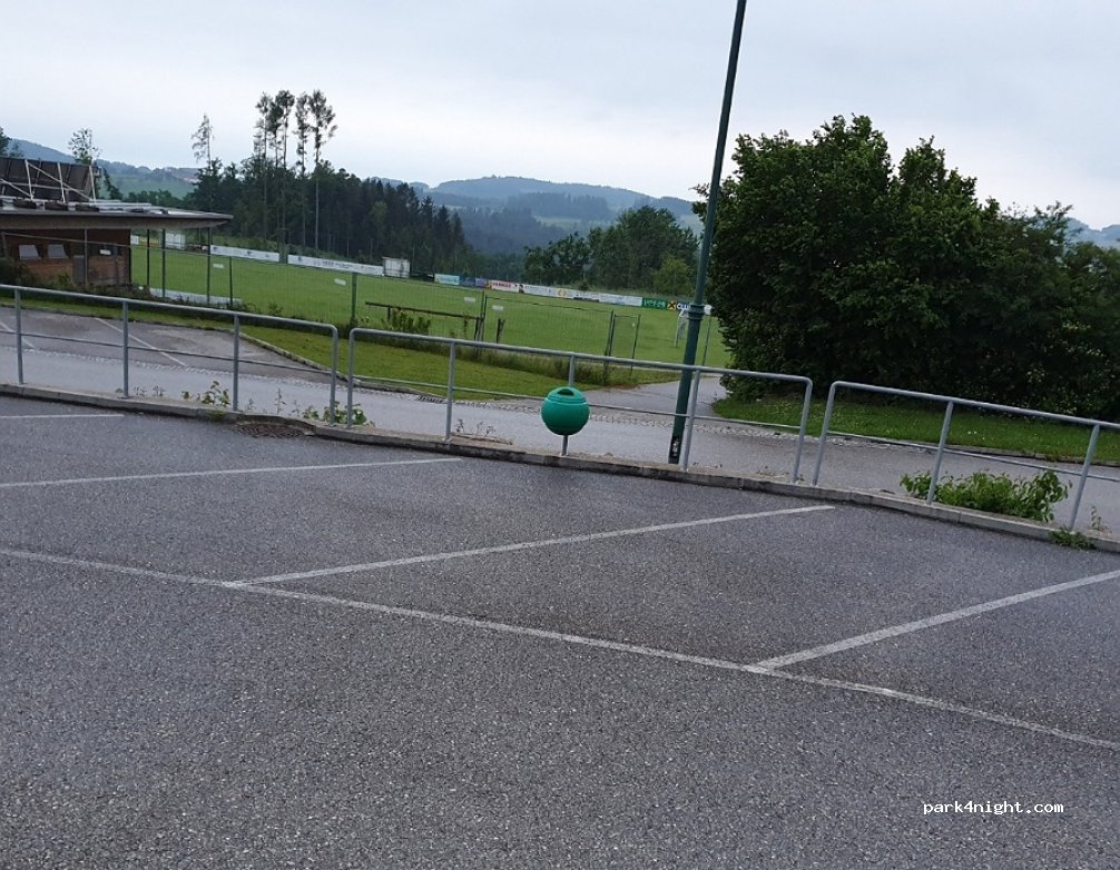 (4212) Neumarkt im Mühlkreis - 12 Sportplatzstraße — foto
