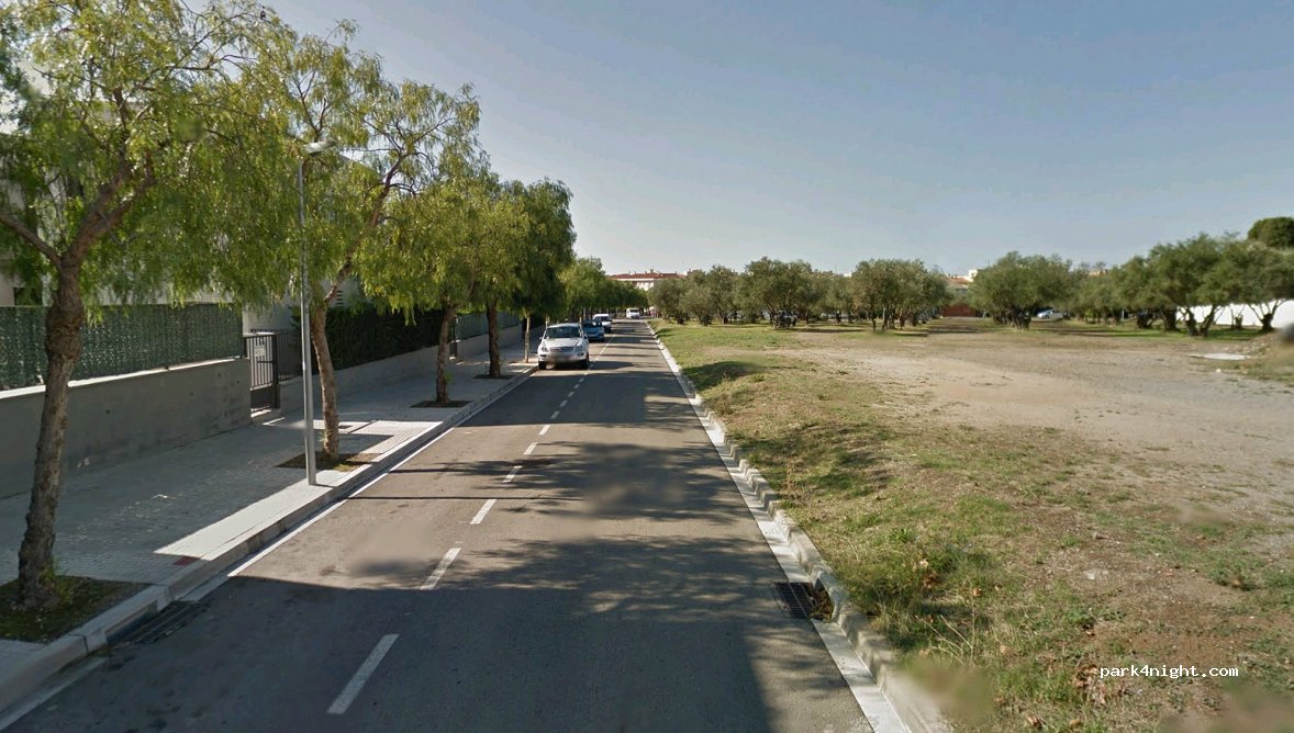 (17480) Roses - 44 Carrer Camí del Cementiri — foto