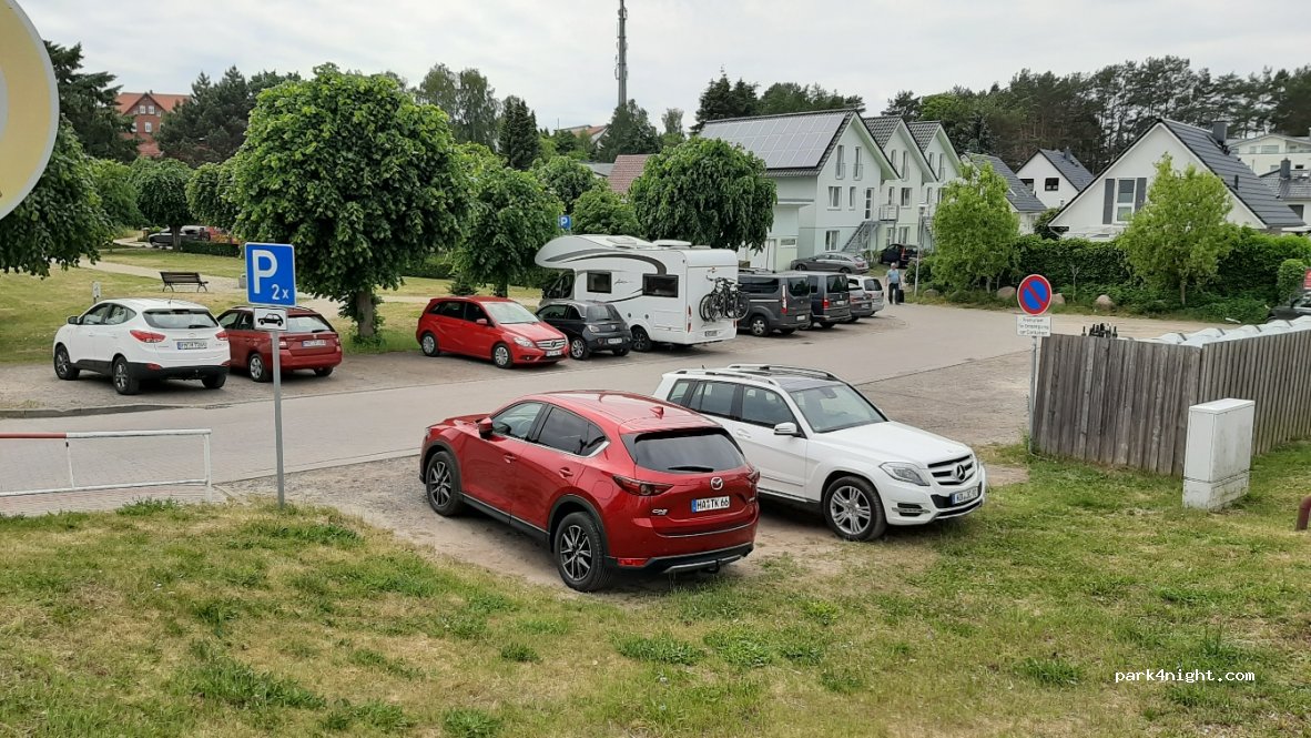 (17424) Heringsdorf - 1 Schulstraße — foto