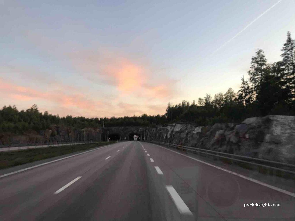 (745 94) Västerås - E18 — foto