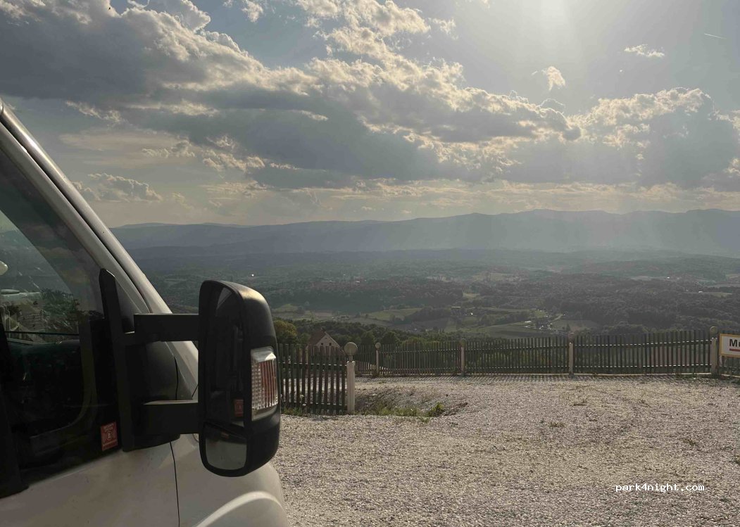 Weinberg.- Naturpark. - Panoramacamping sausalerland hl — foto 5