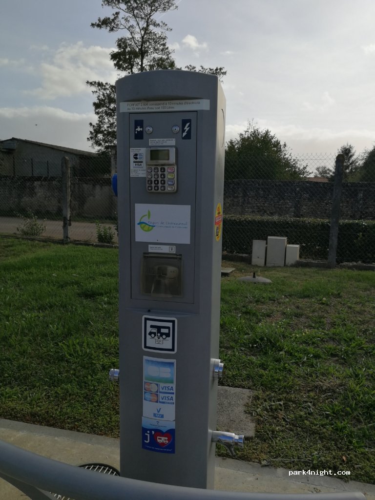 (16120) Saint-Simon, Charente - Juac — foto 2