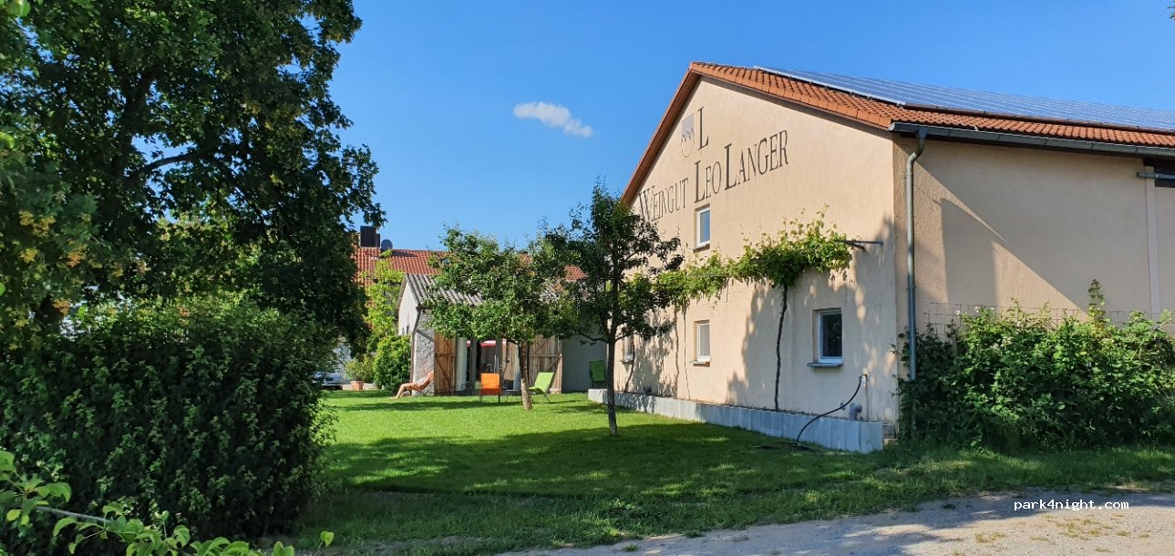 Weingut Leo Langer + Vinothek — foto