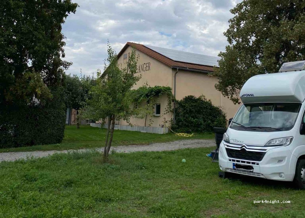 Weingut Leo Langer + Vinothek — foto 4