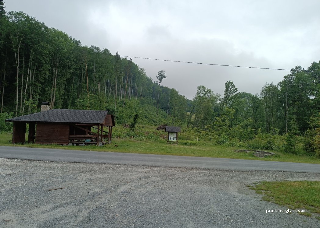 (790 70) Uhelná - Unnamed Road — foto 4