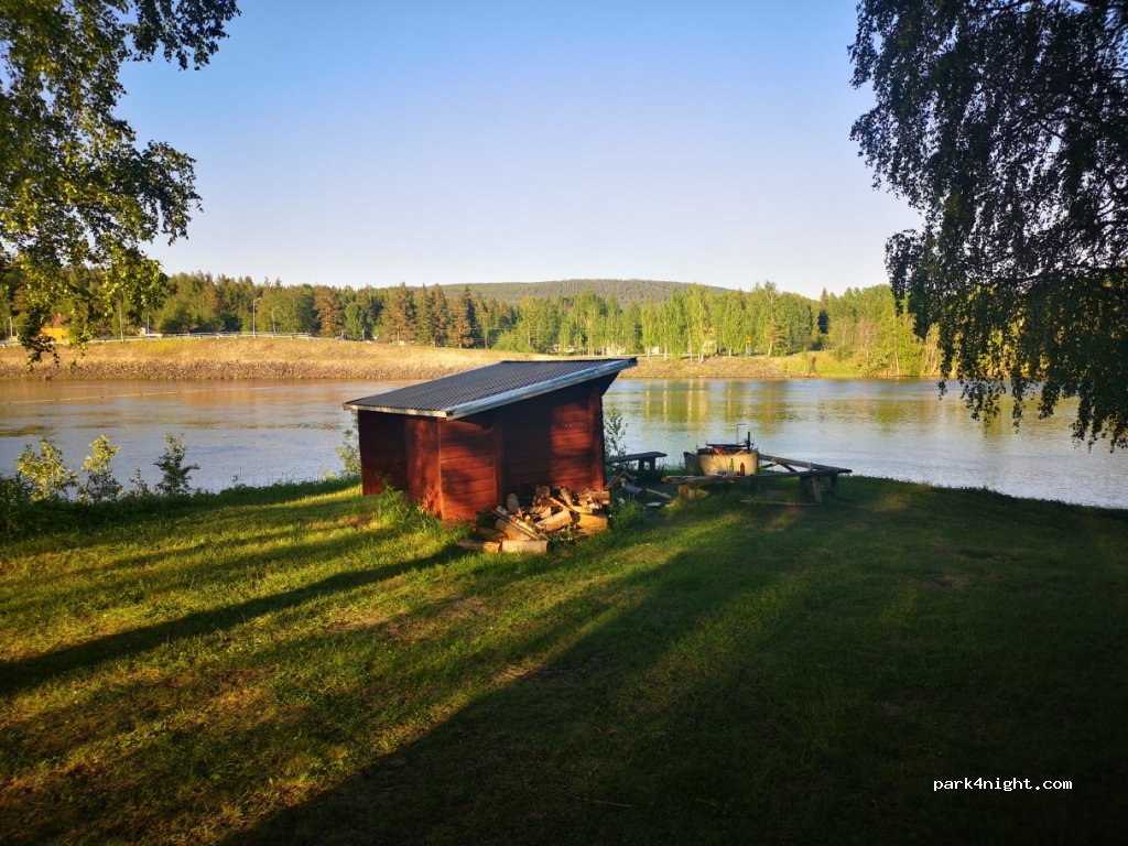 (882 91)  - 1 Bruksvägen — foto