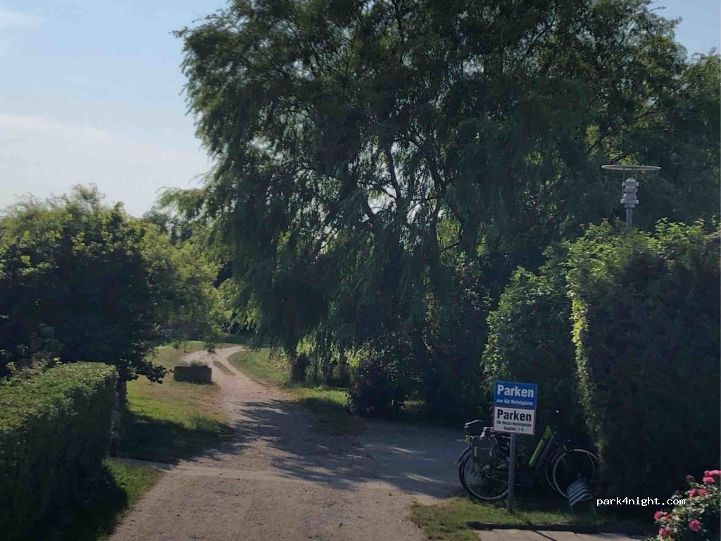 (18556) Dranske - 2A Seestraße — foto