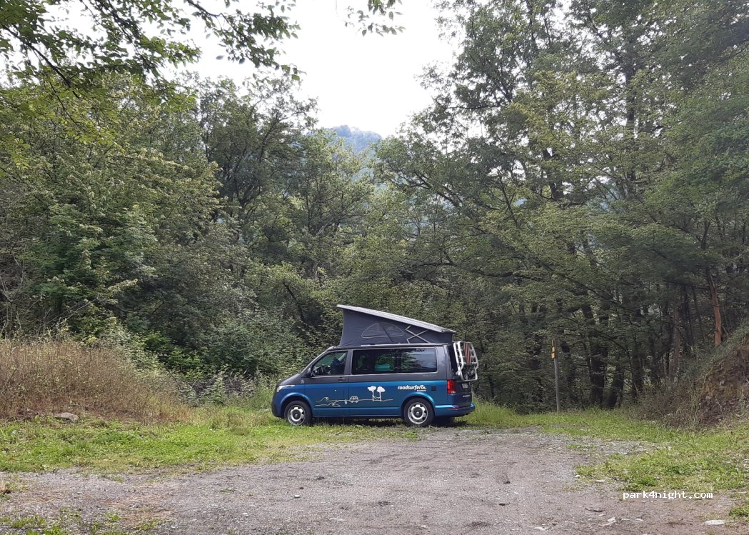 (73540) Esserts-Blay - Unnamed Road — foto 2