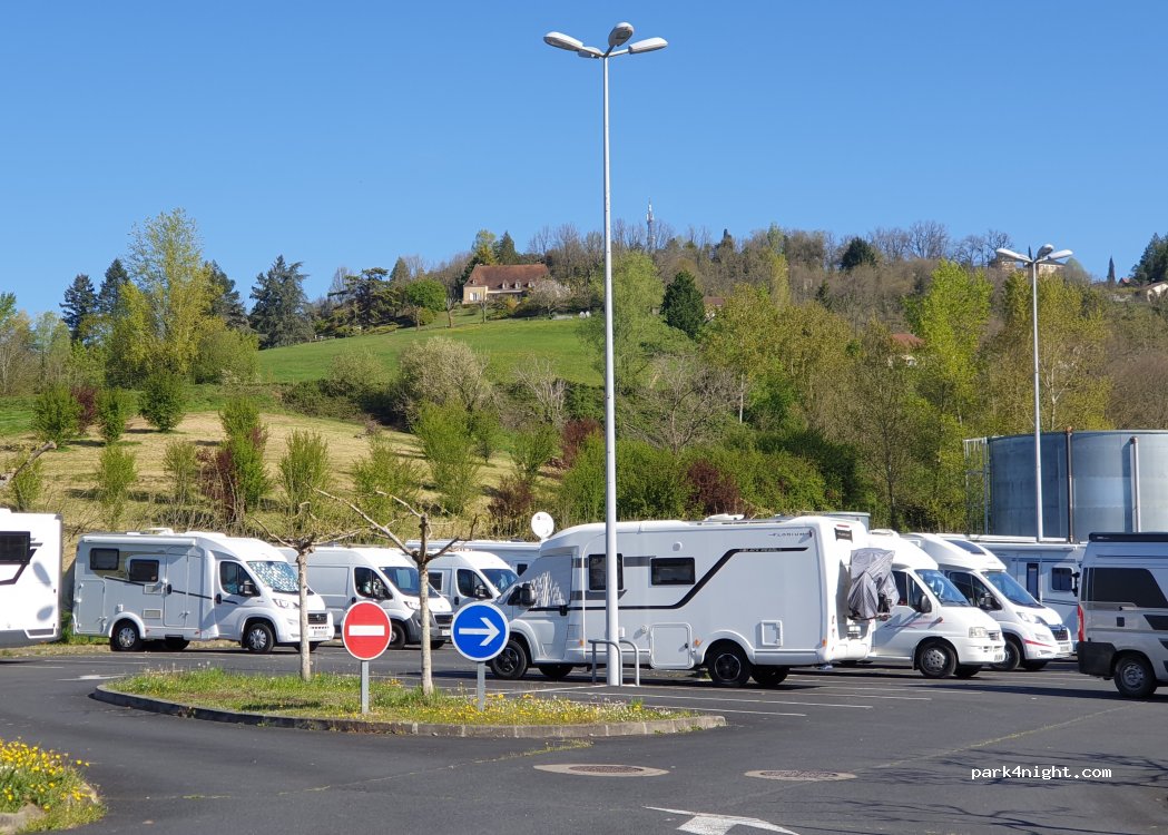 (24200) Sarlat-la-Canéda - La Croix Rouge — foto 5