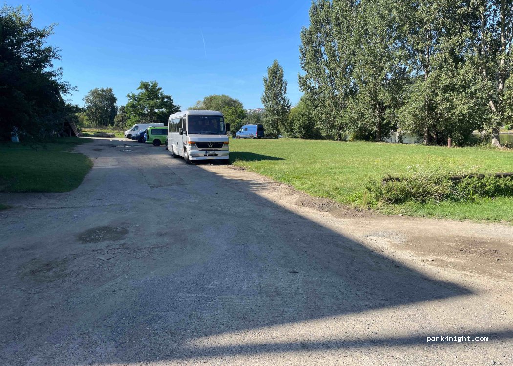 (147 00)  - 1A V Náklích — foto 3