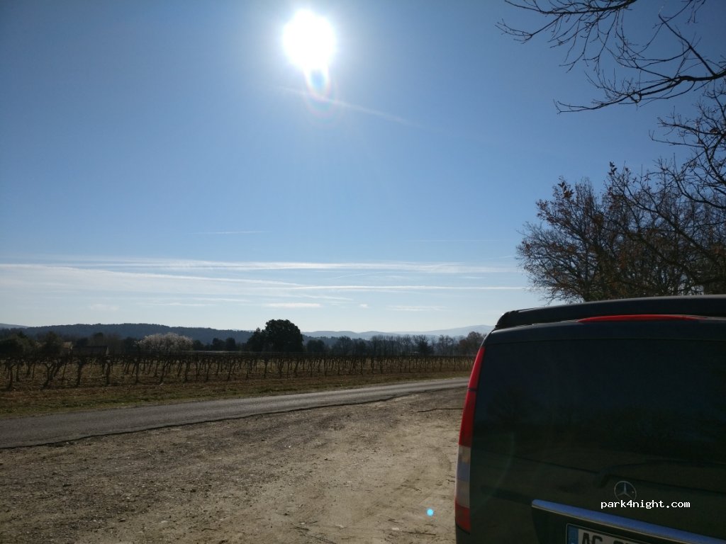 (84240) La Motte-d'Aigues - Chemin de Rieraubert — foto