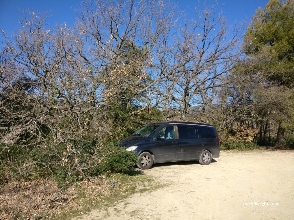 (84240) La Motte-d'Aigues - Chemin de Rieraubert — foto 2