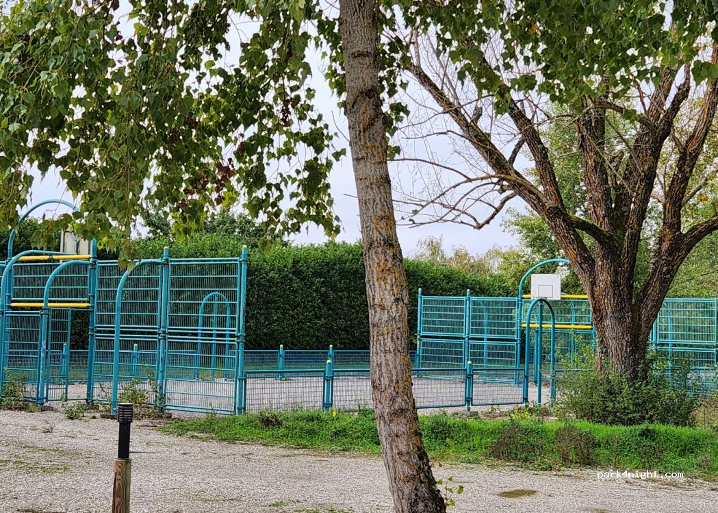 Aire de Trept Les 3 Lacs du Soleil — foto 4