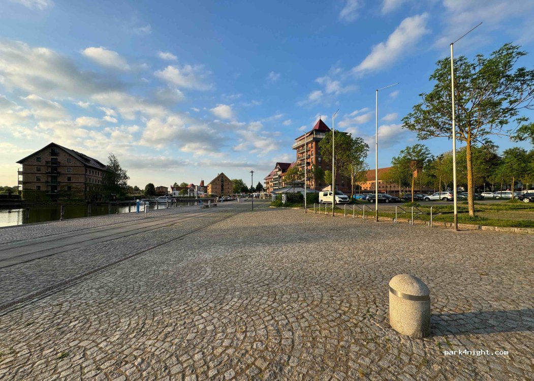 (17235) Neustrelitz - 19A Seestraße — foto 3