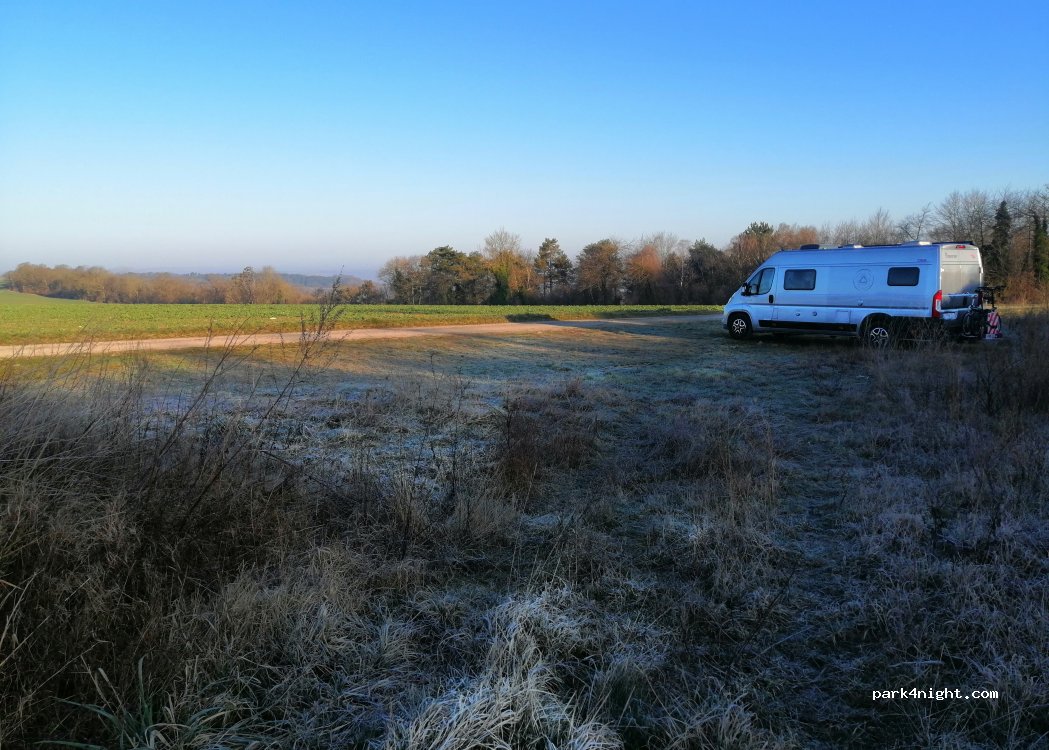(51140) Courcelles-Sapicourt - Chemin De treslon — foto 2
