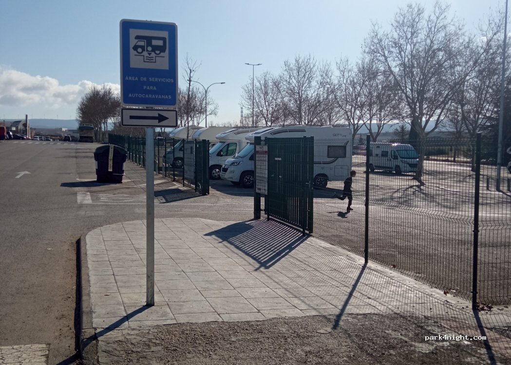 (44002) Teruel - 2 Travesía de Sagunto — foto 2