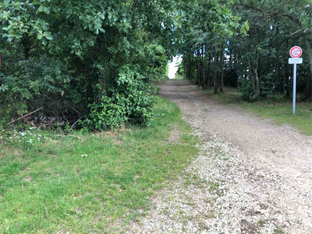 (69640) Montmelas-Saint-Sorlin - D20 — foto