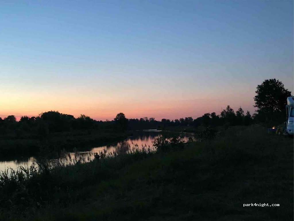(99-235) Łyszkowice - Unnamed Road — foto
