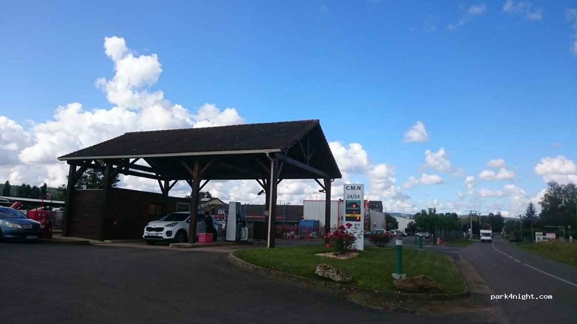 (03450) Ébreuil - 9 Route de Saint-Bonnet-de-Rochefort — foto