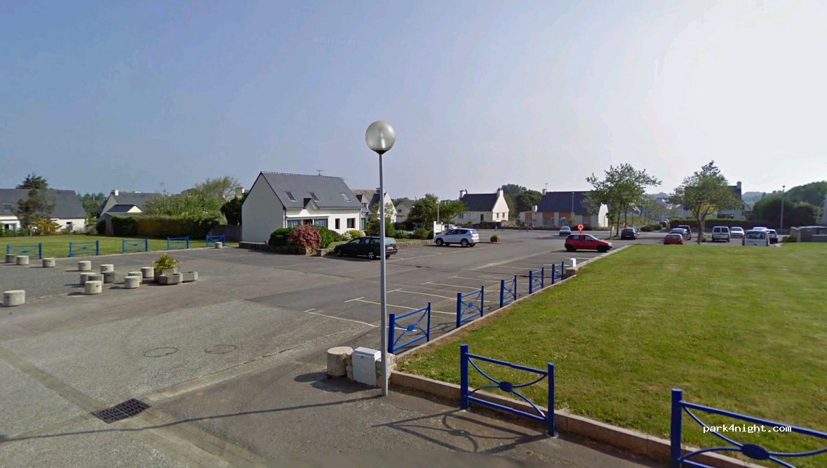 (29100) Poullan-sur-Mer - Place des Fêtes — foto