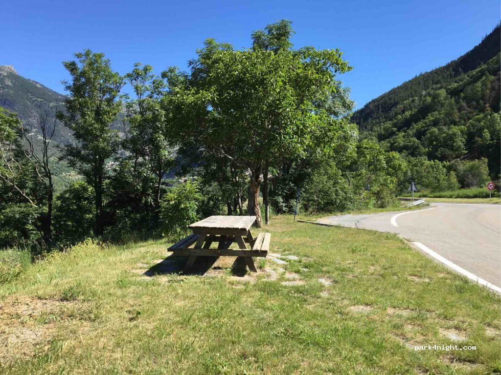 (05120) Saint-Martin-de-Queyrières - N94 — foto 3