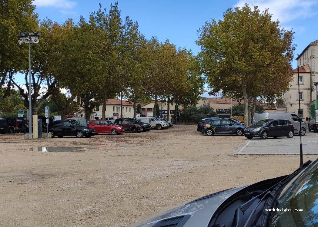 (13210) Saint-Rémy-de-Provence - 2 Rue François Poulet — foto 4