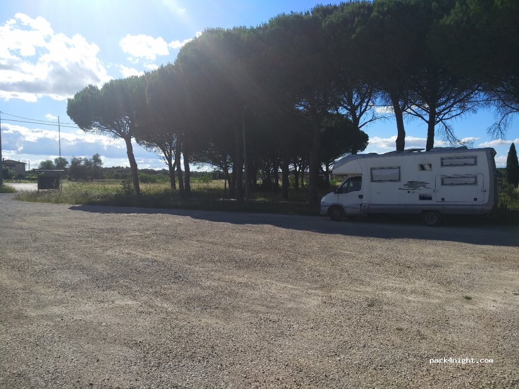 (06061) Castiglione del lago - Via Trasimenol — foto