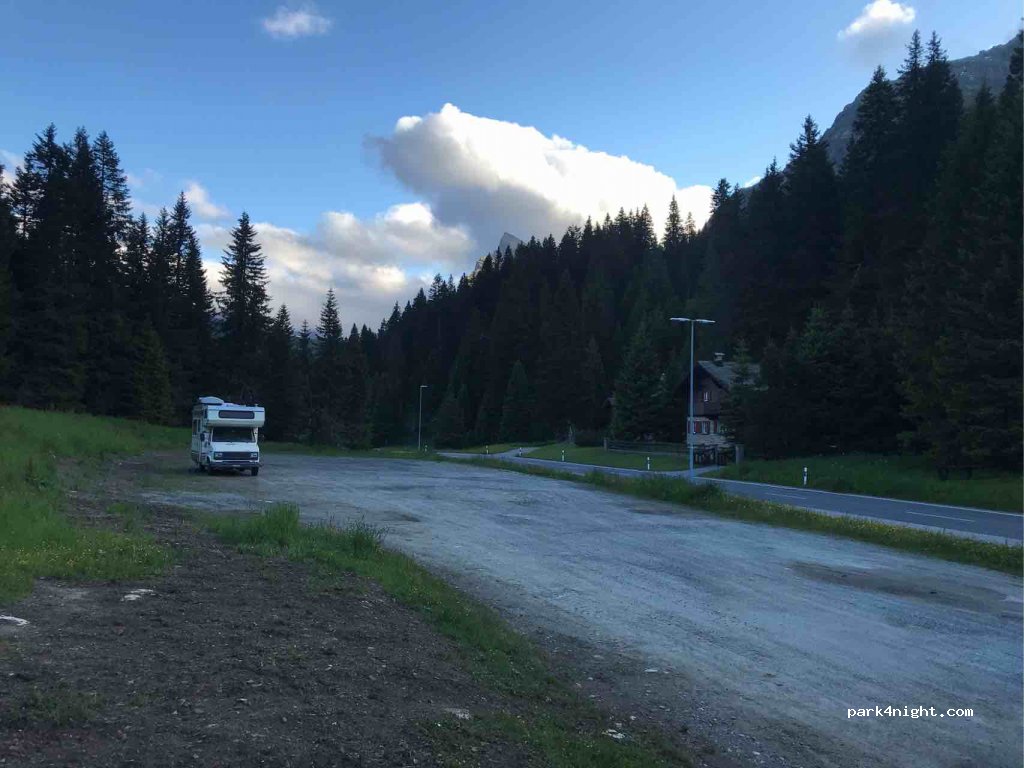 Parking San Bernardinio Isola Dam — foto 3