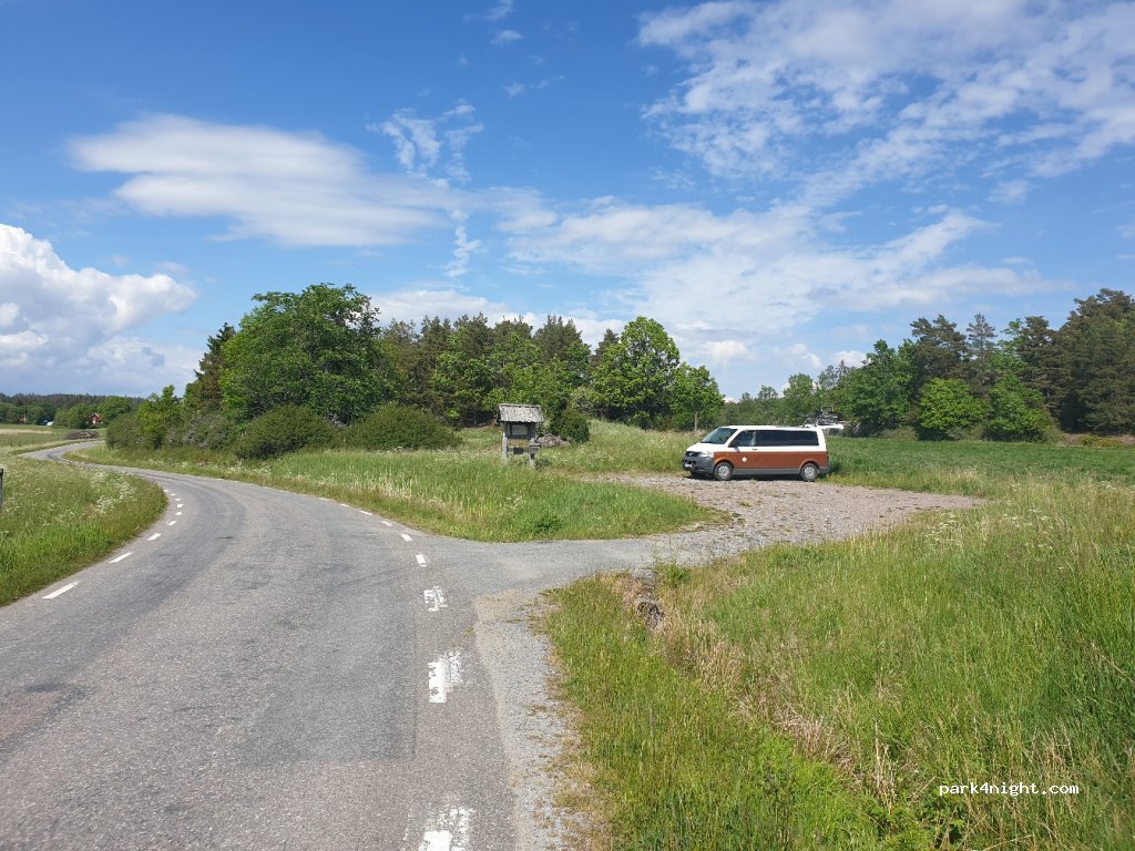 (153 93)  - Unnamed Road — foto