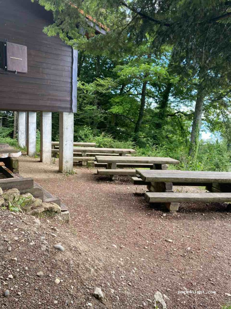 (2027) Saint-Aubin-Sauges - 2027 La Taupe à l'Ours — foto 2