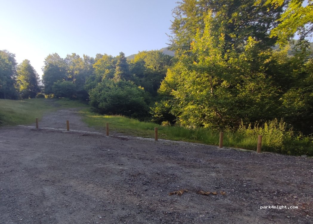 (31160) Juzet-d'Izaut - Unnamed Road — foto 3