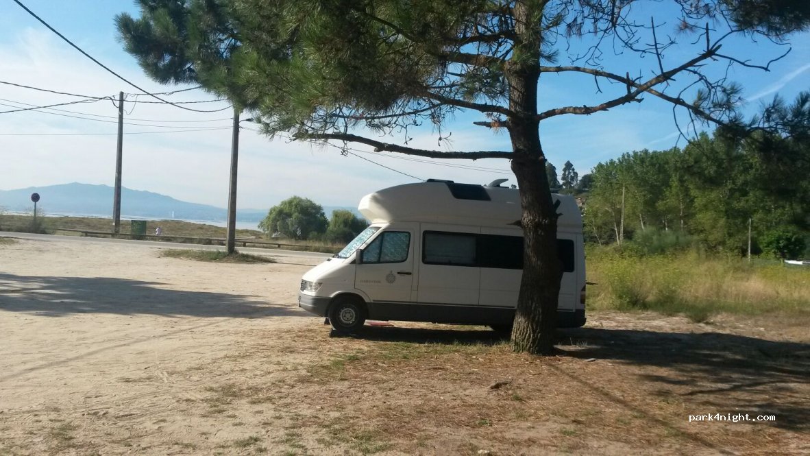 (36945) Cangas - Rúa da Pinela — foto 2
