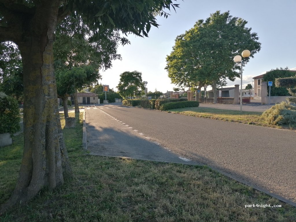 (11610) Ventenac-Cabardès - 3 Avenue du Stade — foto 2