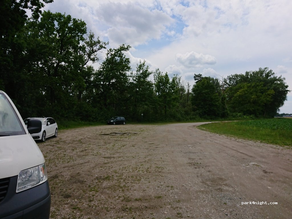 (94405) Landau an der Isar - Unnamed Road — foto 2