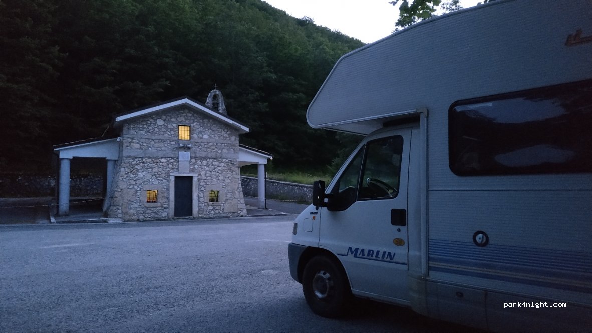 (67050) Villavallelonga - Unnamed Road — foto