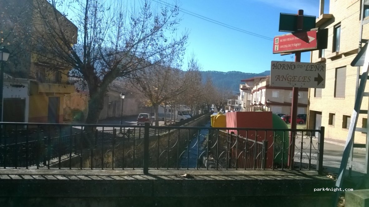 (02450) Riópar - Avenida la Chopera — foto 2