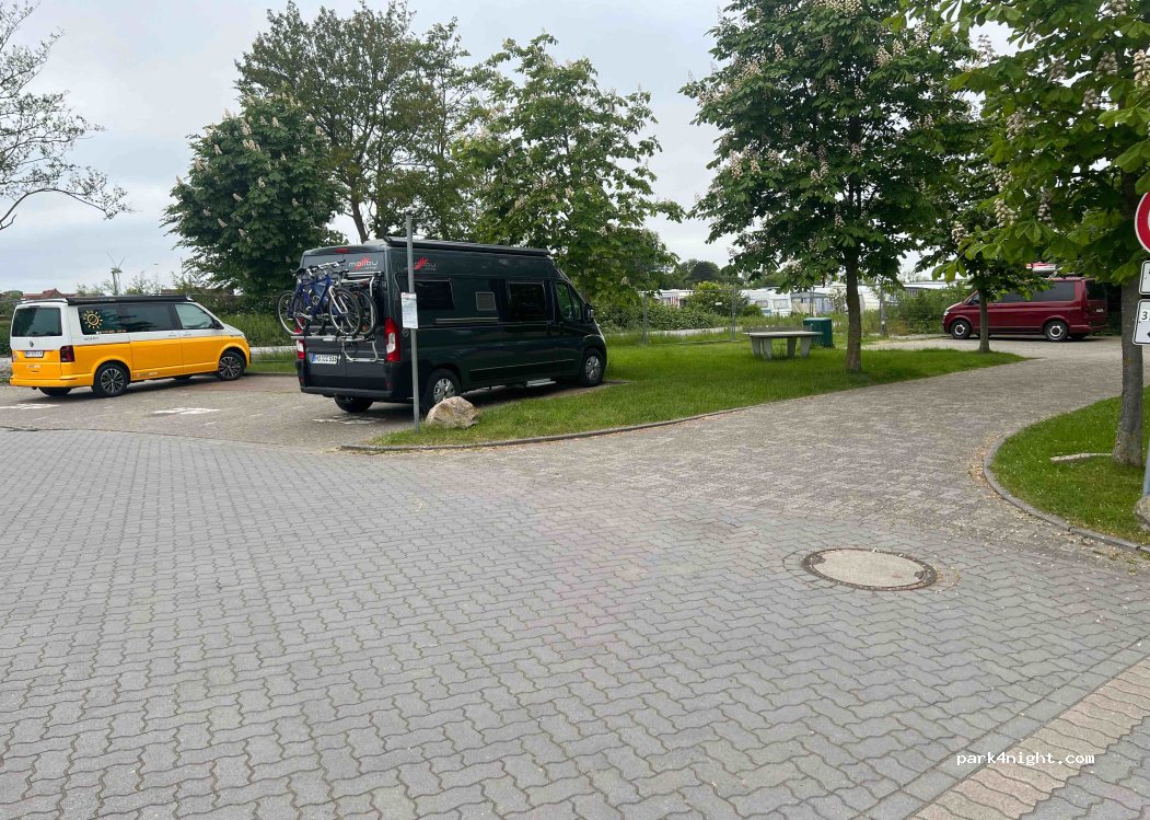 Wohnmobilstellplatz an der Cliner Quelle — foto 2