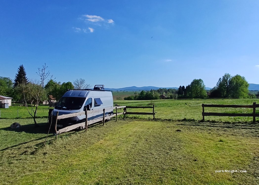 Equestrian club/Konjički klub Rakovica — foto 5