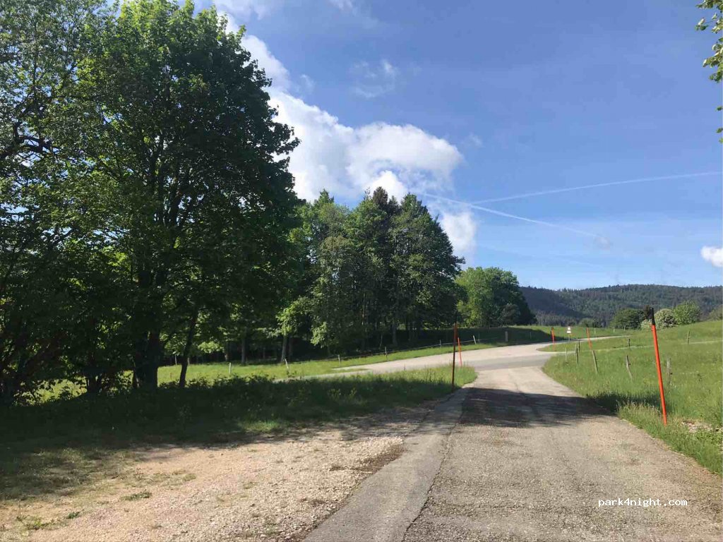 (1428) Provence - Chemin de la Montagnette — foto