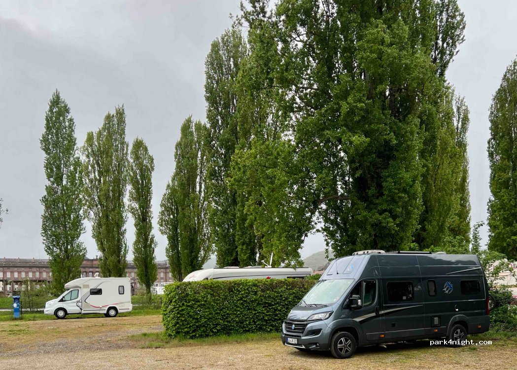 Wohnmobilstellplatz Parking Saverne — foto 2
