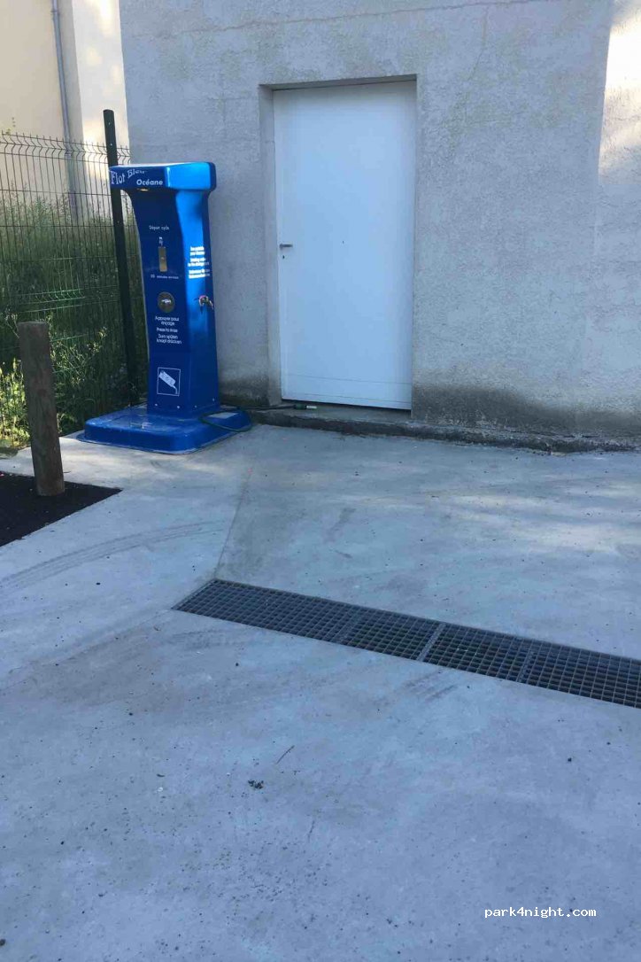 (16210) Chalais, Charente - Prés de Lamballerie — foto