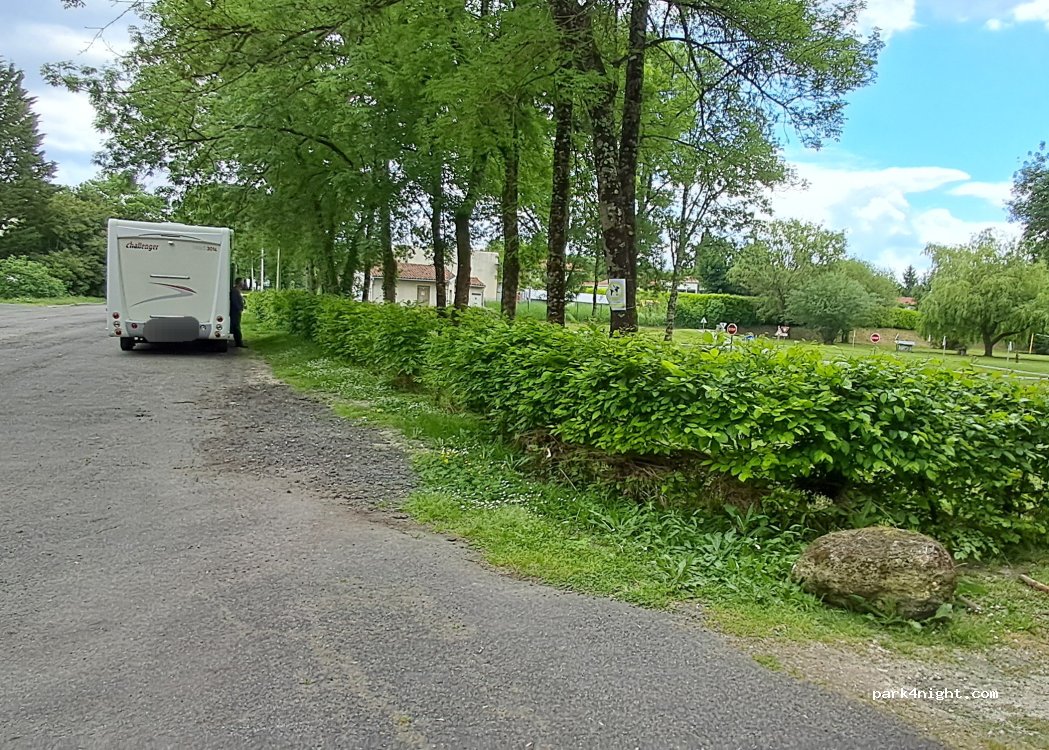 (16210) Chalais, Charente - Prés de Lamballerie — foto 5