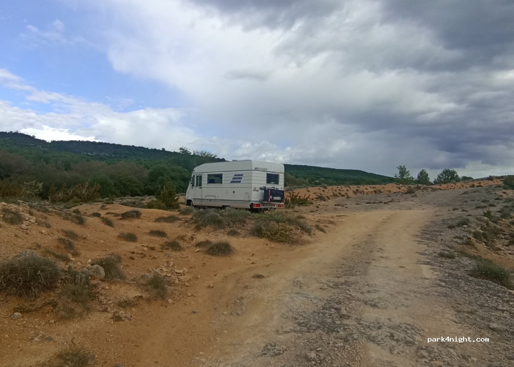 (83670) Montmeyan - D13 — foto 3